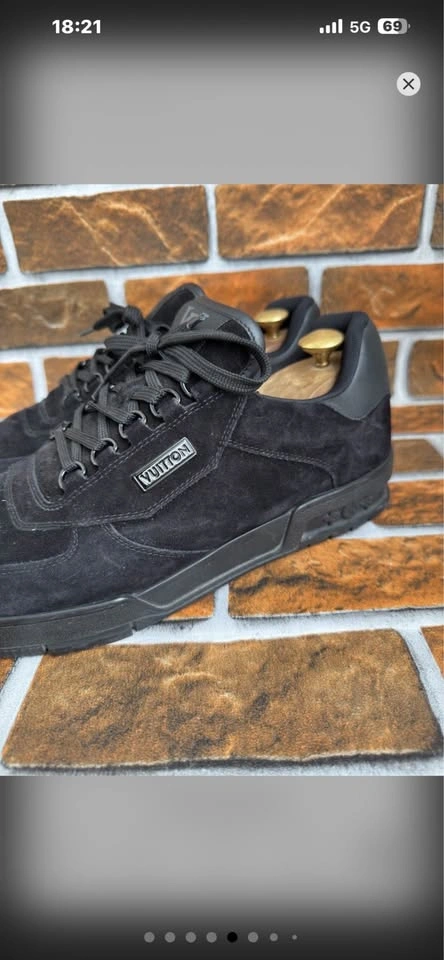 Louis Vuitton Size 9.5 Black Mens Sneakers Trainer Shoes - photo 3