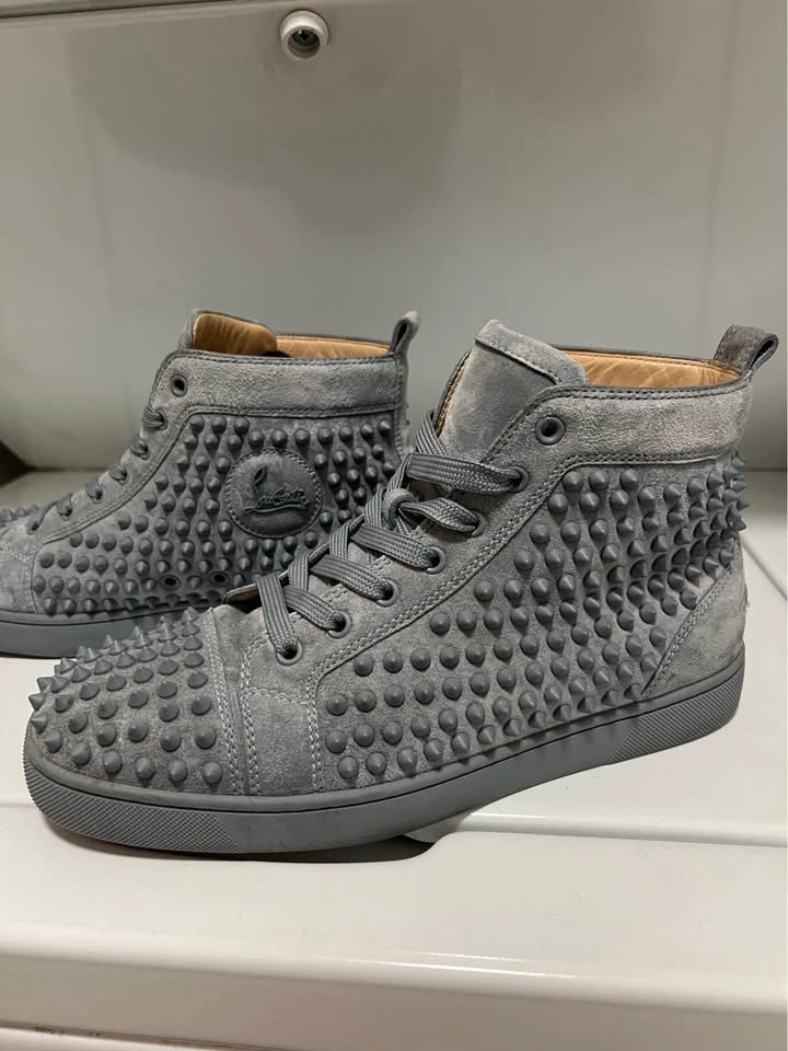 Louboutin Mens Hightop Grey with Spikes - photo 2