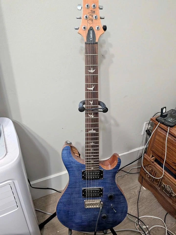 PRS SE Custom Blue Electric Guitar