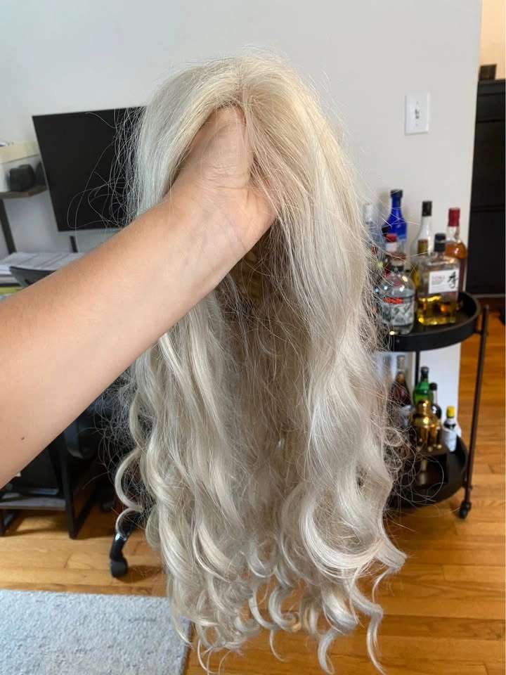 24" Wavy Pastel Ash Blonde Lace Front Synthetic Wig - photo 2
