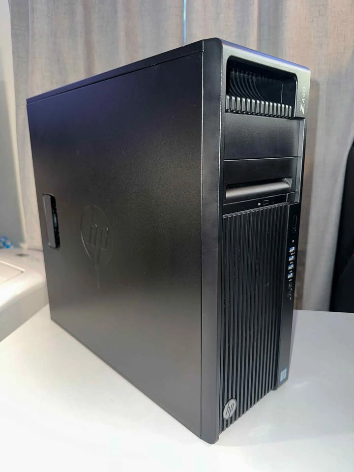 HP Z440 Workstation Computer - photo 3