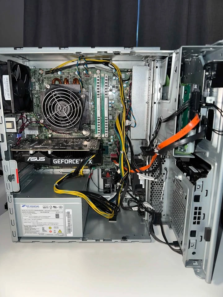 Lenovo ThinkCentre Gaming PC - photo 3