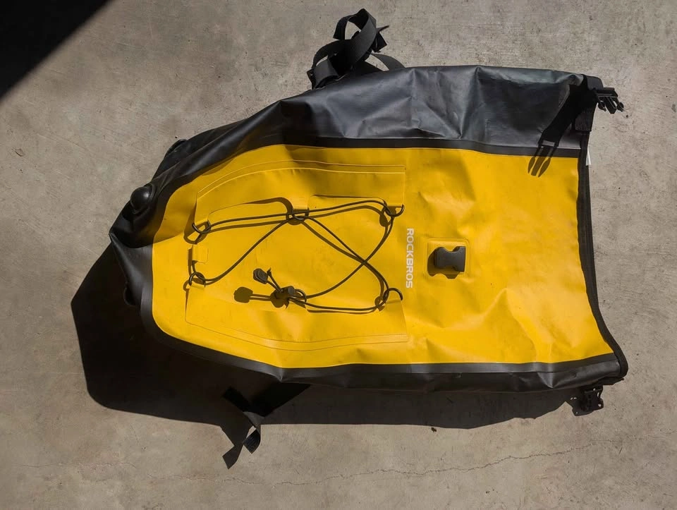 ROCKBROS Waterproof Bike Rear Rack Bag - 30L - photo 2