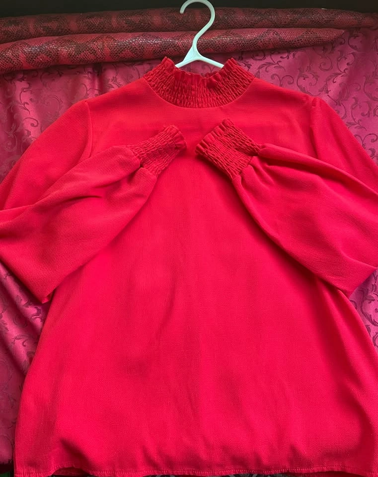 Red Ruffle Collar Blouse, S/M - photo 4