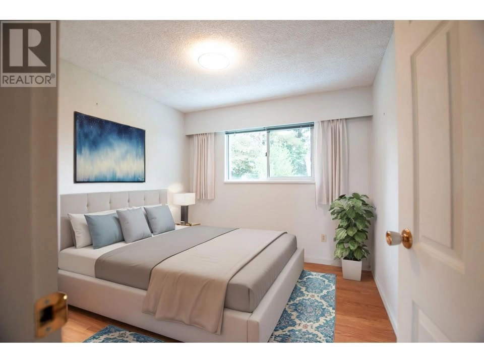 5 Bed 2 Bath House for Rent in Maple Ridge - photo 5