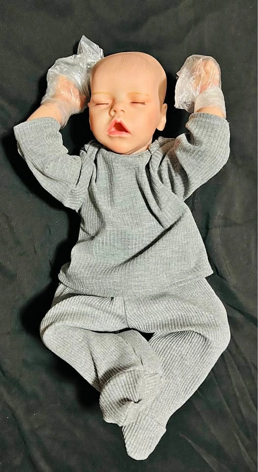 Reborn Real Life Baby Doll 17” Soft Silicone Real Newborn Sleepi