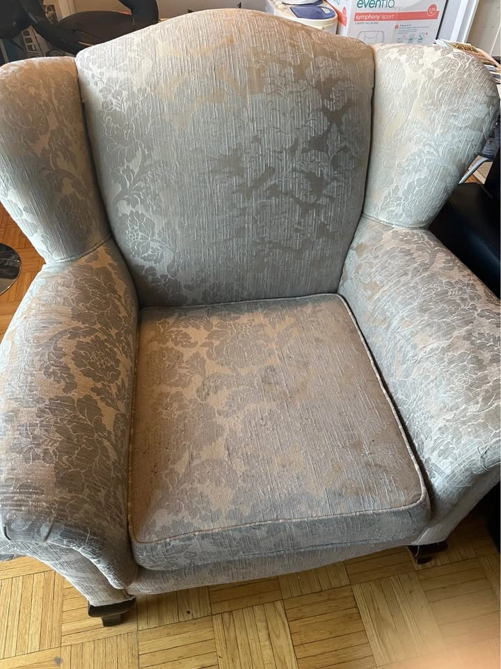 Accent Chairs & 3 Seater - photo 3