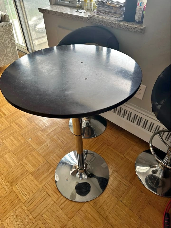 Bar Table and Stools