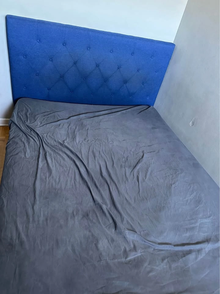 Moving Out Sale: Bedframe, Microwave, Bar Stool & More - photo 4