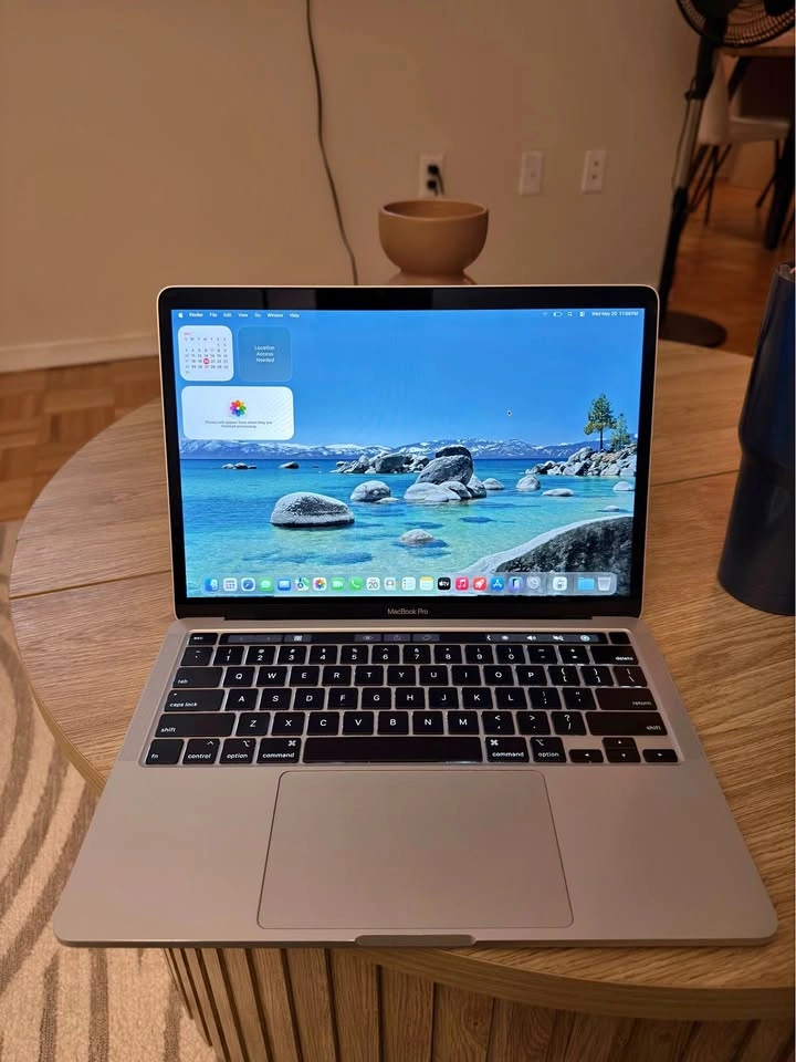 Apple MacBook Pro (2020) - 13 inch - i7 32/512 GB - Silver