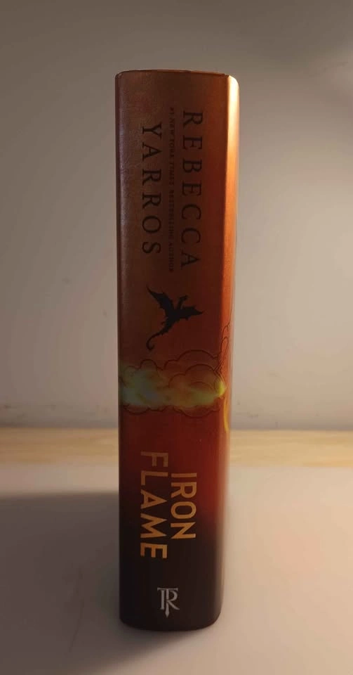 ✨️ First Edition ✨️ Iron Flame - First Edition w/ sprayed edges - photo 2