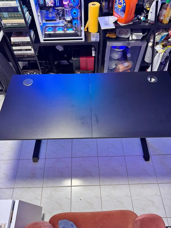 SEVEN WARRIOR Gaming Desk 55'' T-Shaped Carbon Fiber