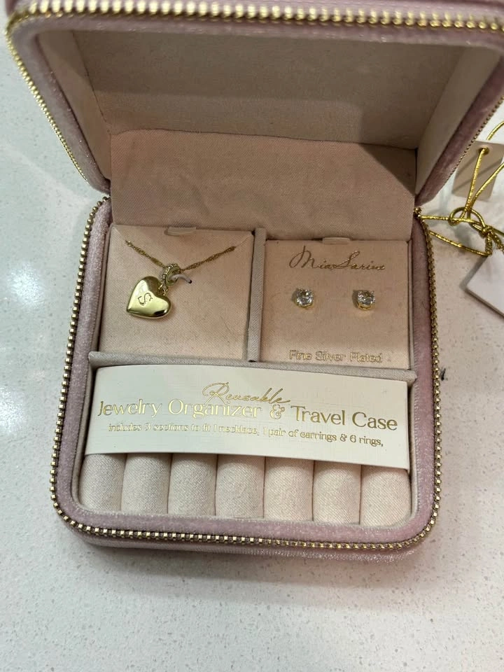 NEW! Pink Velvet S Initial Jewelry Organizer Travel Case - photo 3