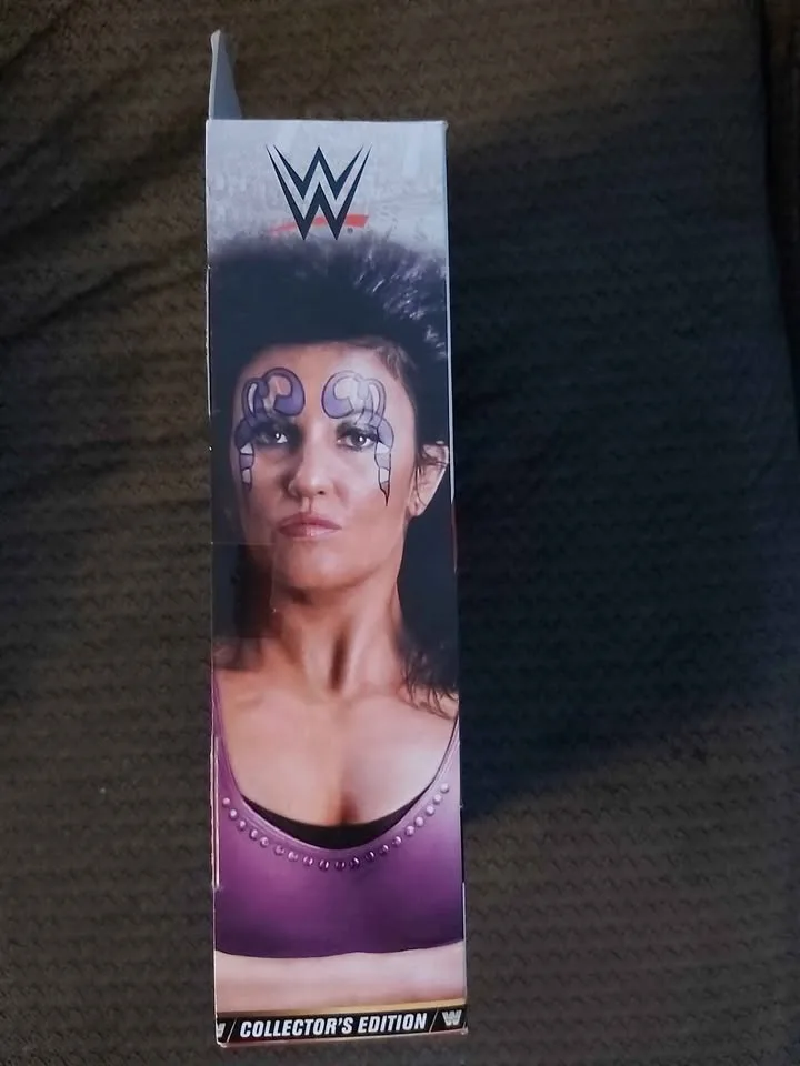 WWE Sensational Sherri Elite Figure NIB image indicator(2)