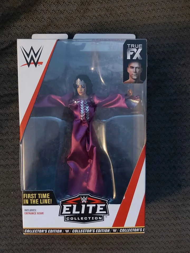 WWE Sensational Sherri Elite Figure NIB image indicator(5)