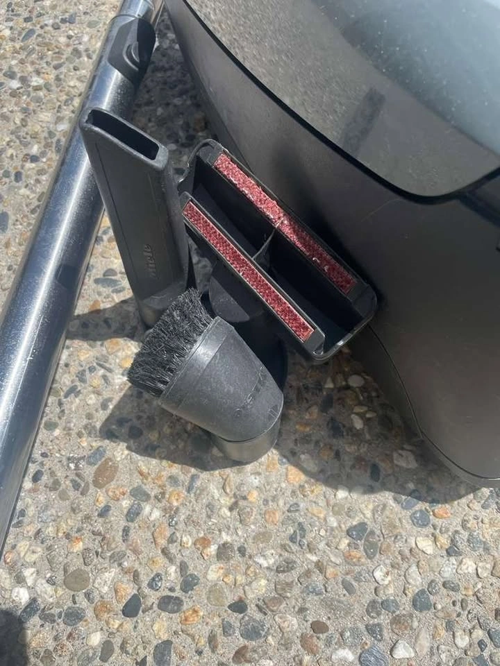 Miele Classic C1 Limited Edition PowerLine Vacuum — Graphite Gre - photo 4