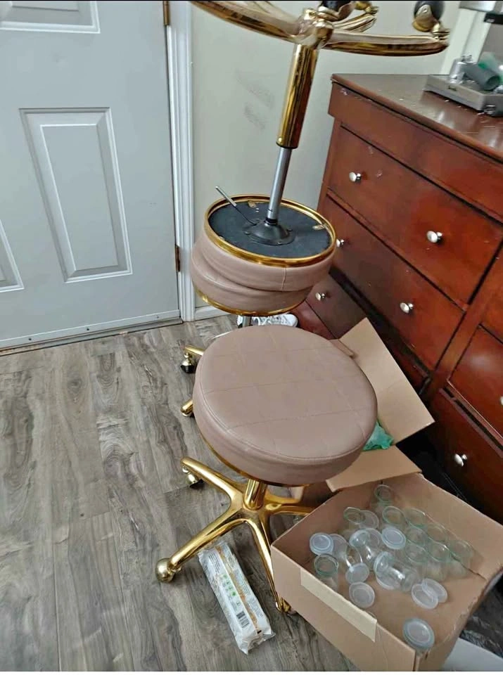 4 Stools