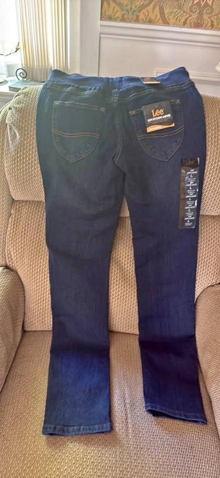 Brand New Lee Jeans