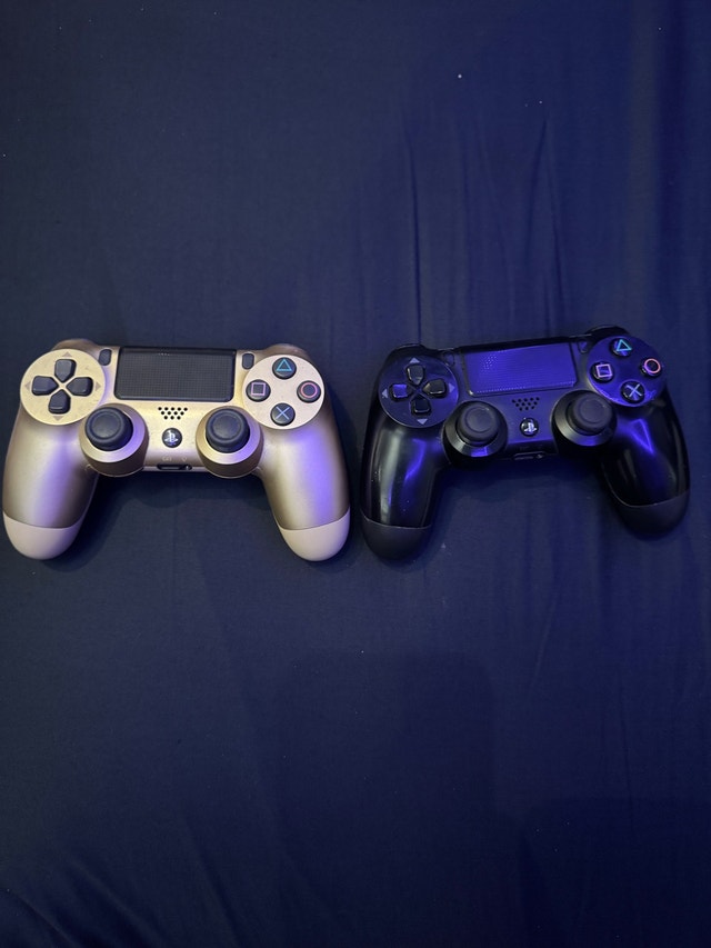 PS4 Controllers