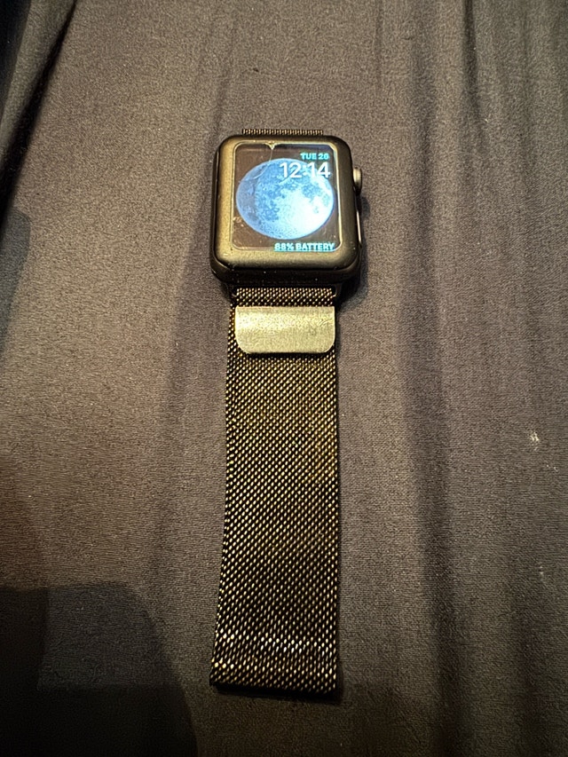 Apple Watch Series 1 42mm Space Grey Aluminum