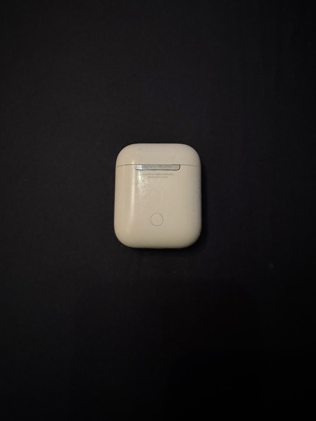 Apple AirPods Gen 1 - photo 2