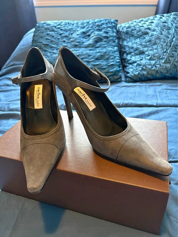 Vintage Sacha London Suede Mary Jane Pumps - Grey, Size 6.5