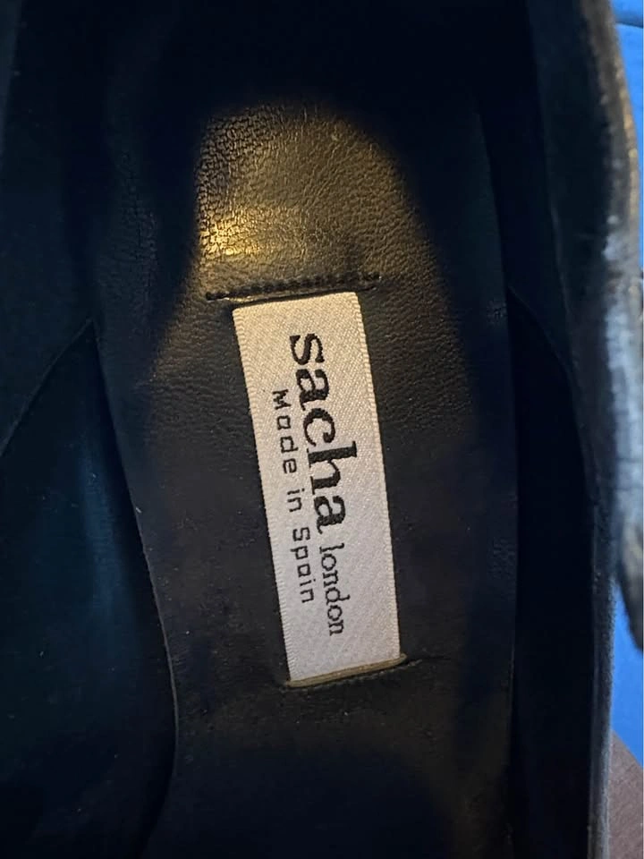Vintage Sacha London Suede Mary Jane Pumps - Grey, Size 6.5 - photo 3