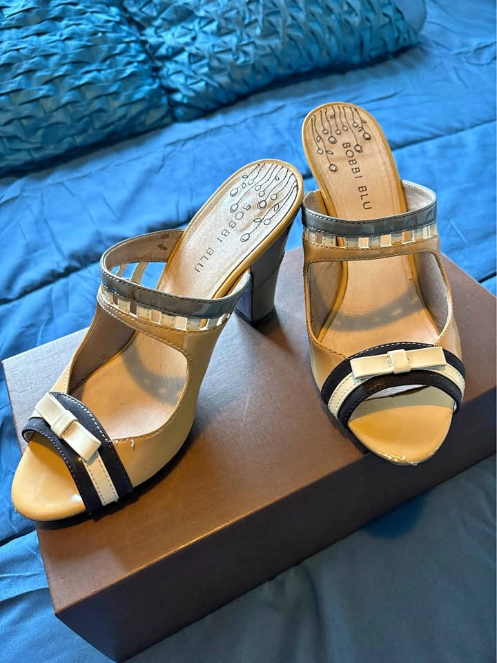 Bobbi Blu Retro Patent Leather Multi-Color Slide Sandals - Size