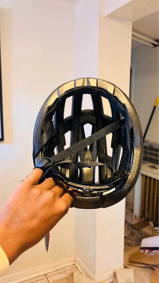 Premium Cycling Helmet with Back Safety Light & Protective Eye G - photo 3