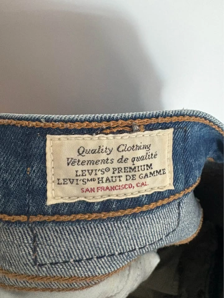 Women’s Levi's Wedge Straight Jeans Size 27 length 26 - photo 4