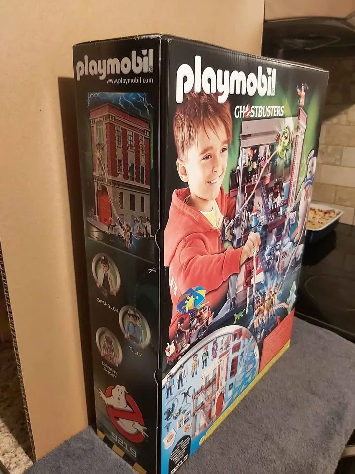 Ghostbusters Playmobil Authentic Firehouse - BNIB image indicator(8)