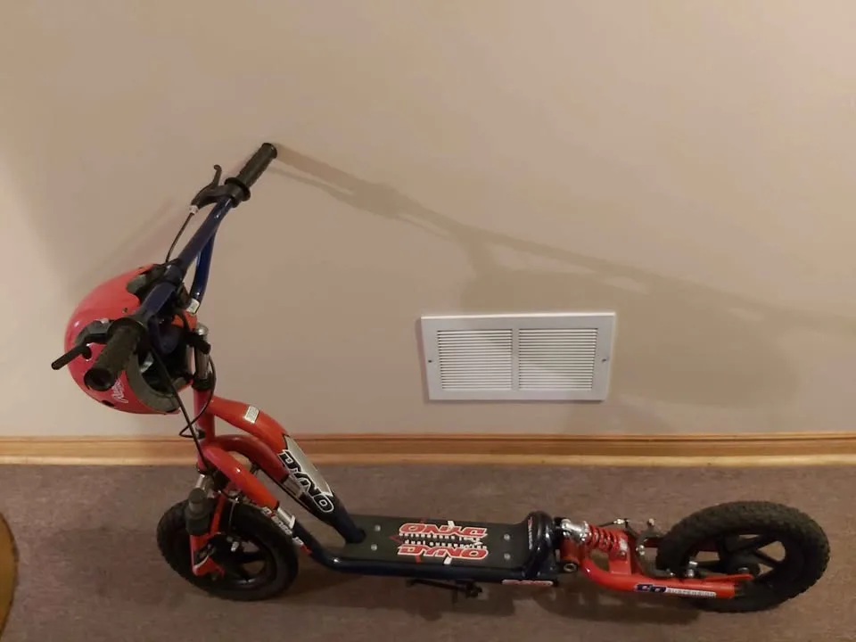 Scooter- DYNO ( Dual Suspension) with Helmet image indicator(3)