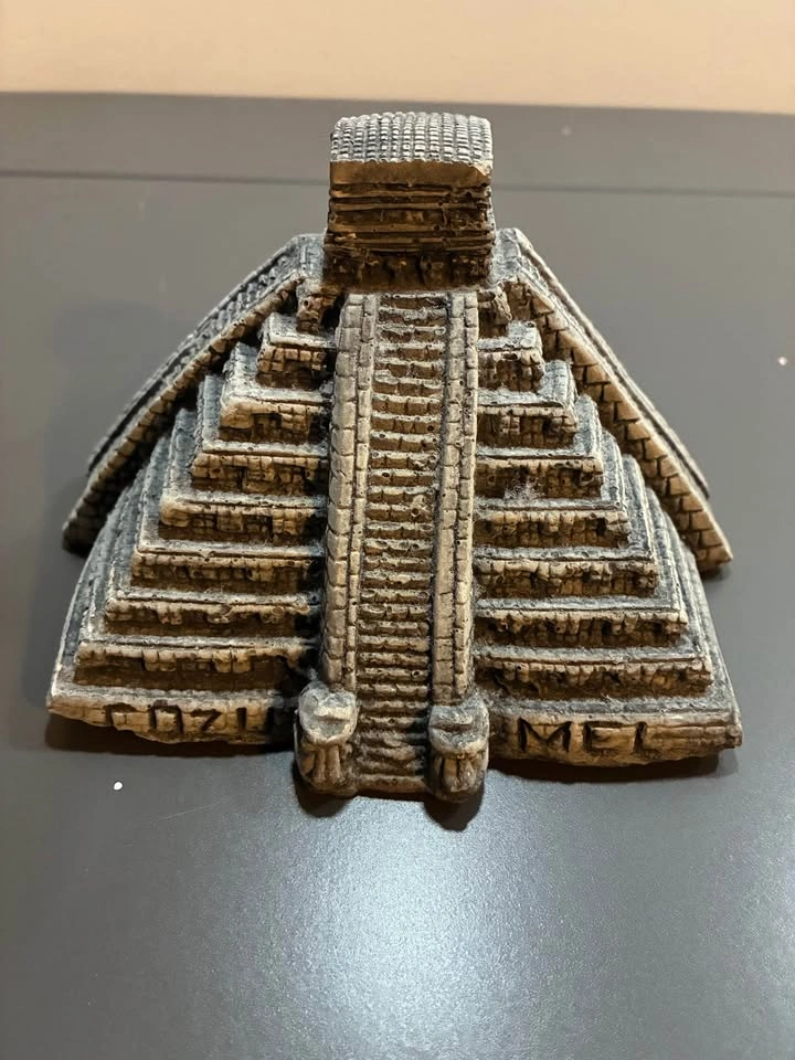 Mayan Temple Model (from Mexico) - photo 2