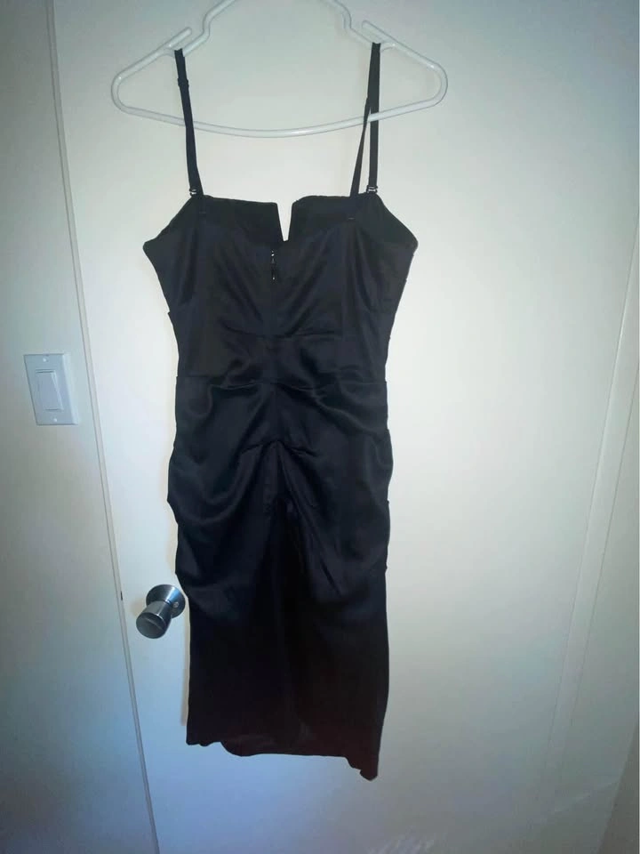 Black Dress - Le Chateau (Best offer) - photo 2