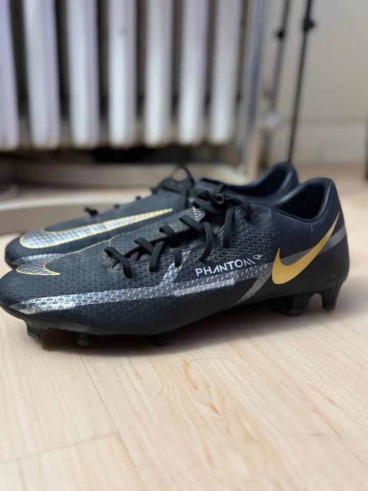 Soccer cleats Nike men image indicator(2)