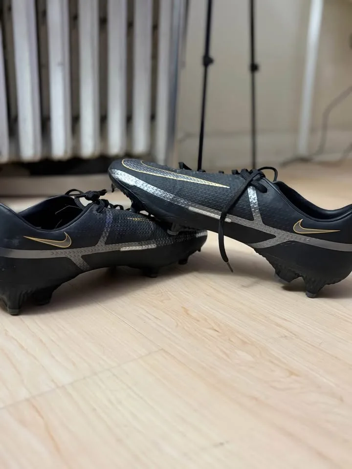 Soccer cleats Nike men image indicator(4)