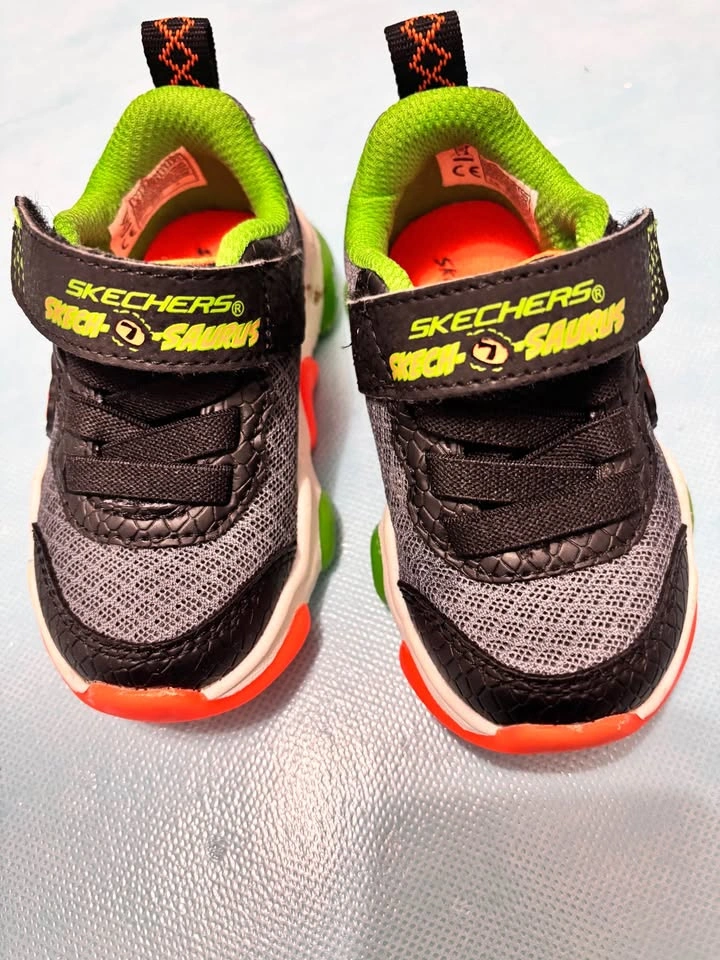 Toddler Shoes Size 5 - photo 3