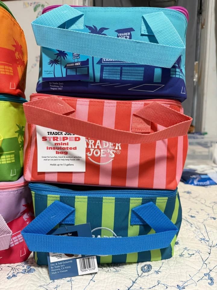 Mini Trader Joe's Insulated Bags - photo 2