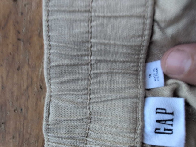 Gap Women's Tan Shorts - Size 16 - NWT - photo 2