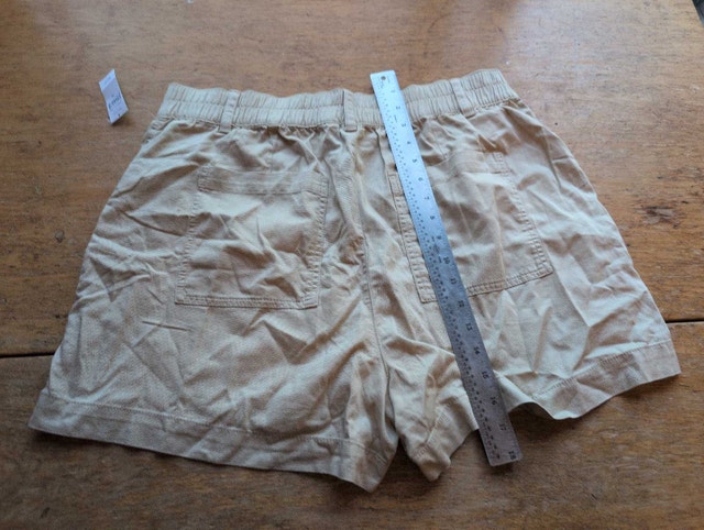 Gap Women's Tan Shorts - Size 16 - NWT - photo 4