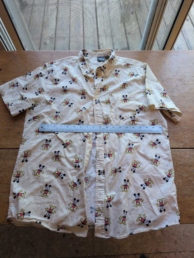 Disney Mickey Mouse Shirt Large