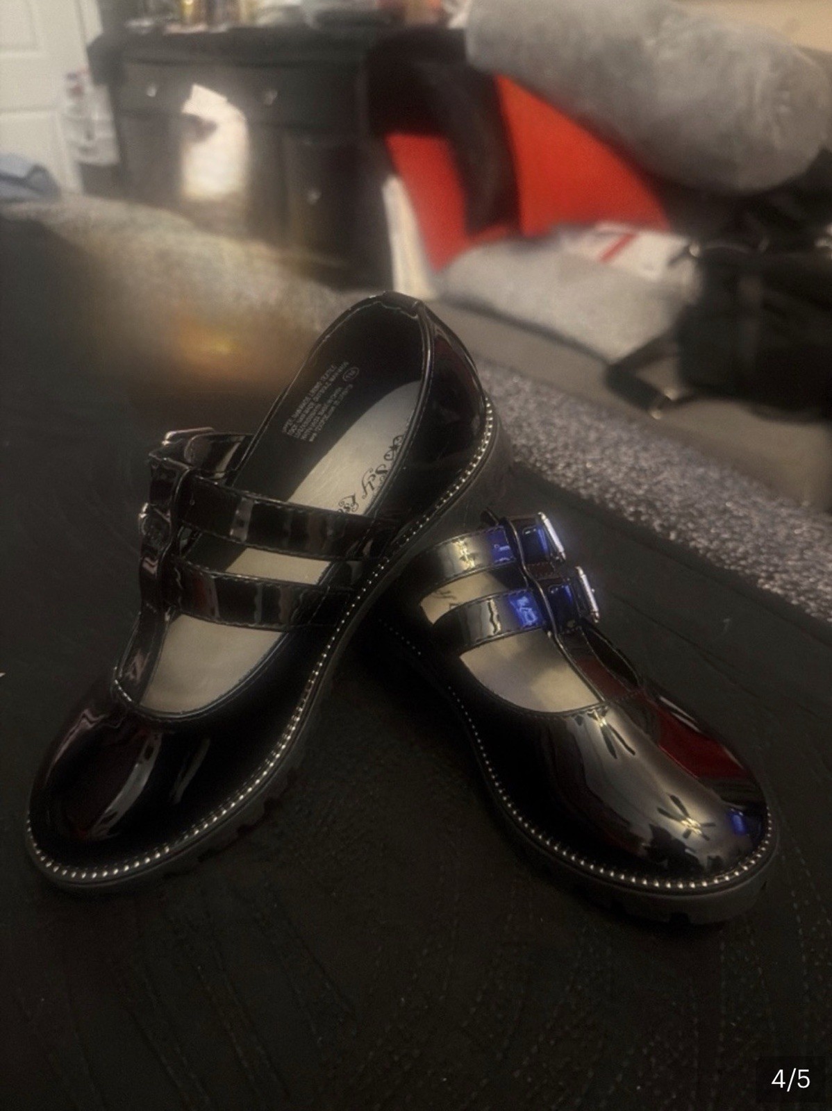 Little Girl Black Patent Leather Shoes - photo 2