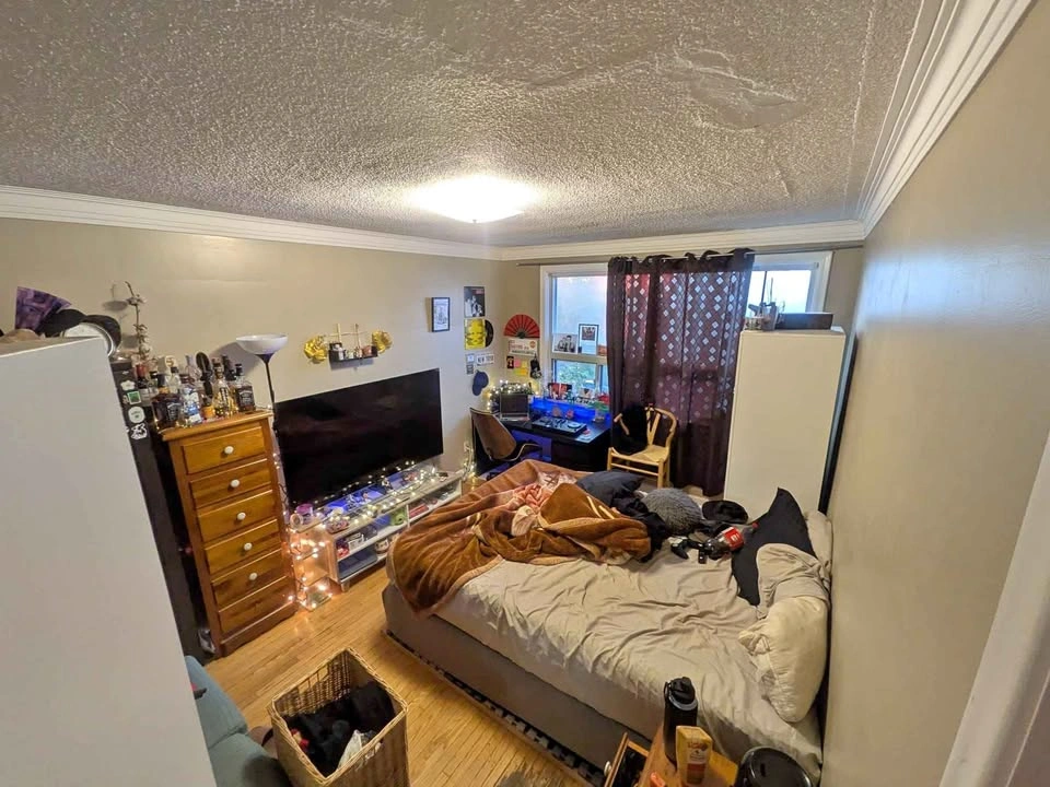Private room for rent