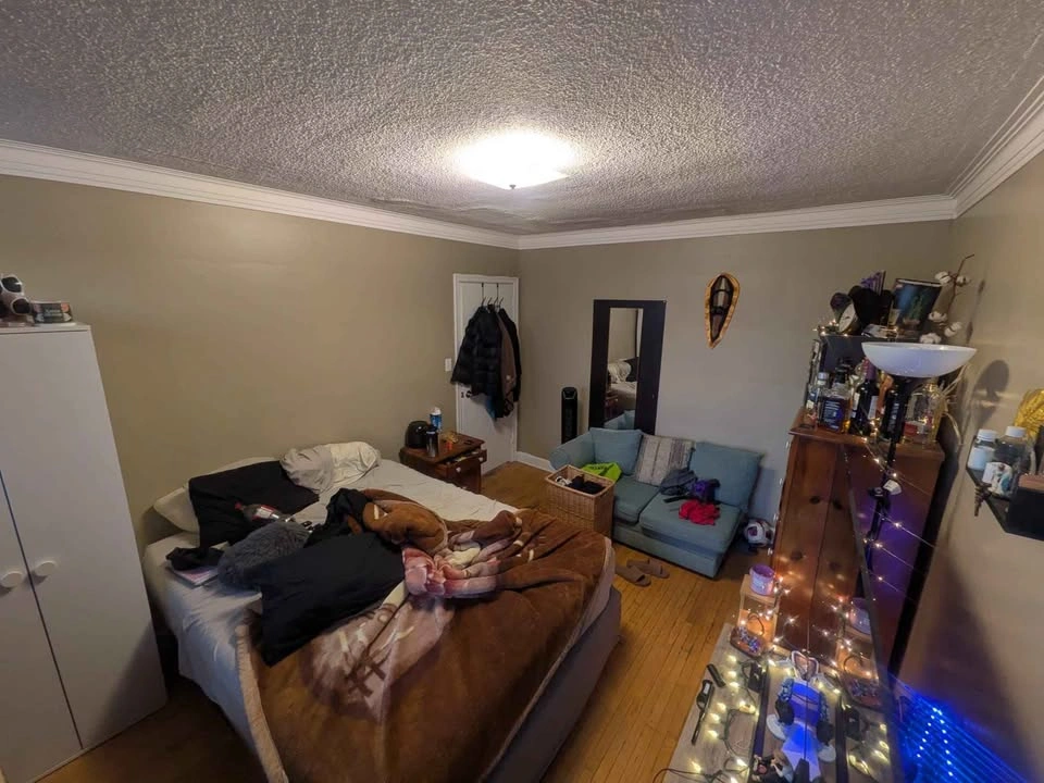 Private room for rent - photo 2