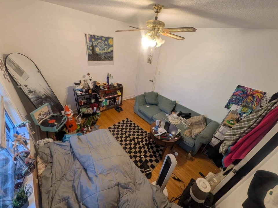 Private room for rent in Stockyards - photo 3