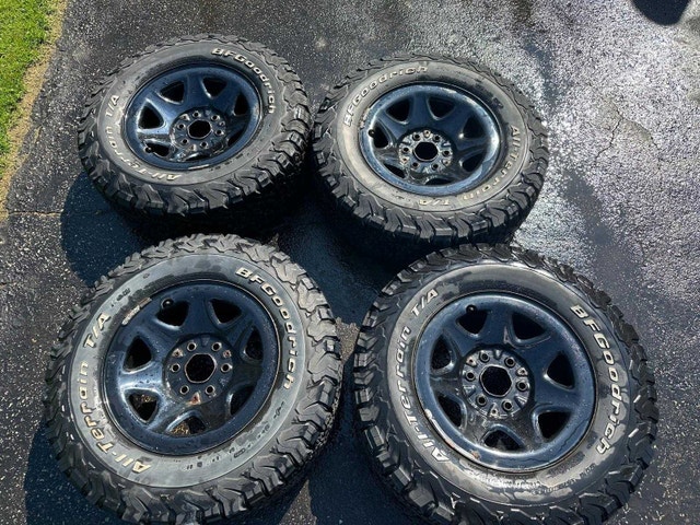 BFGoodrich KO2 Tires and rims 265/70/17 6x139.7