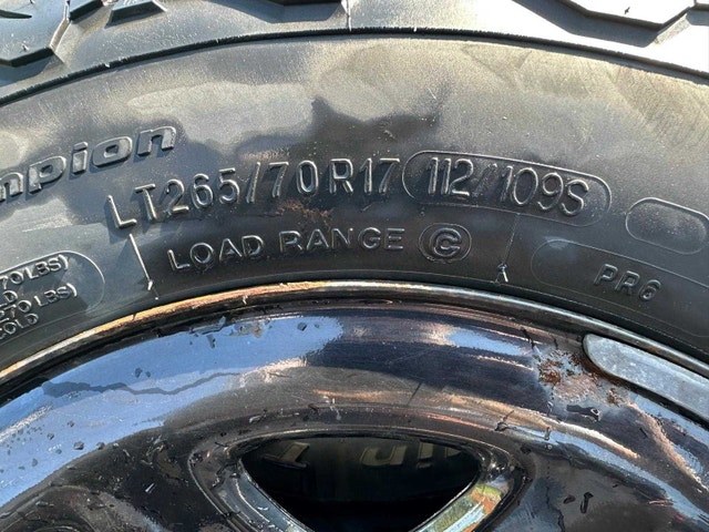 BFGoodrich KO2 Tires and rims 265/70/17 6x139.7 - photo 4