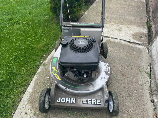 John Deere Lawn Mower 21" 5HP - photo 3