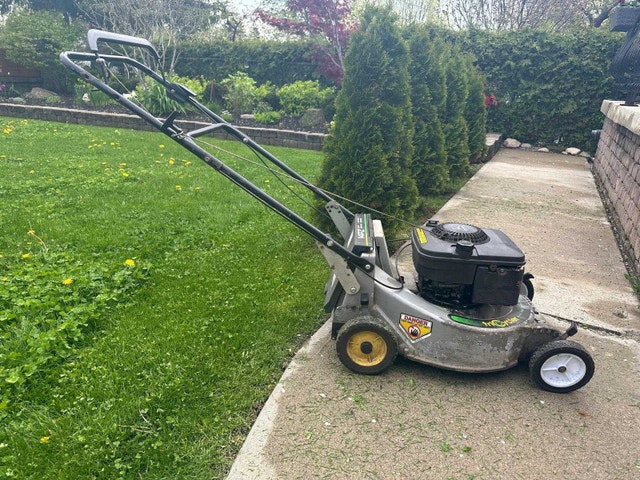 John Deere Lawn Mower 21" 5HP - photo 5