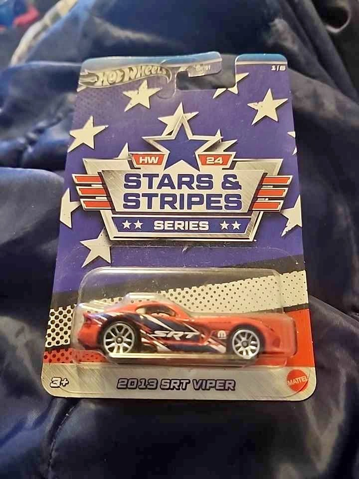 Hot Wheels 2013 SRT Viper Stars & Stripes Series